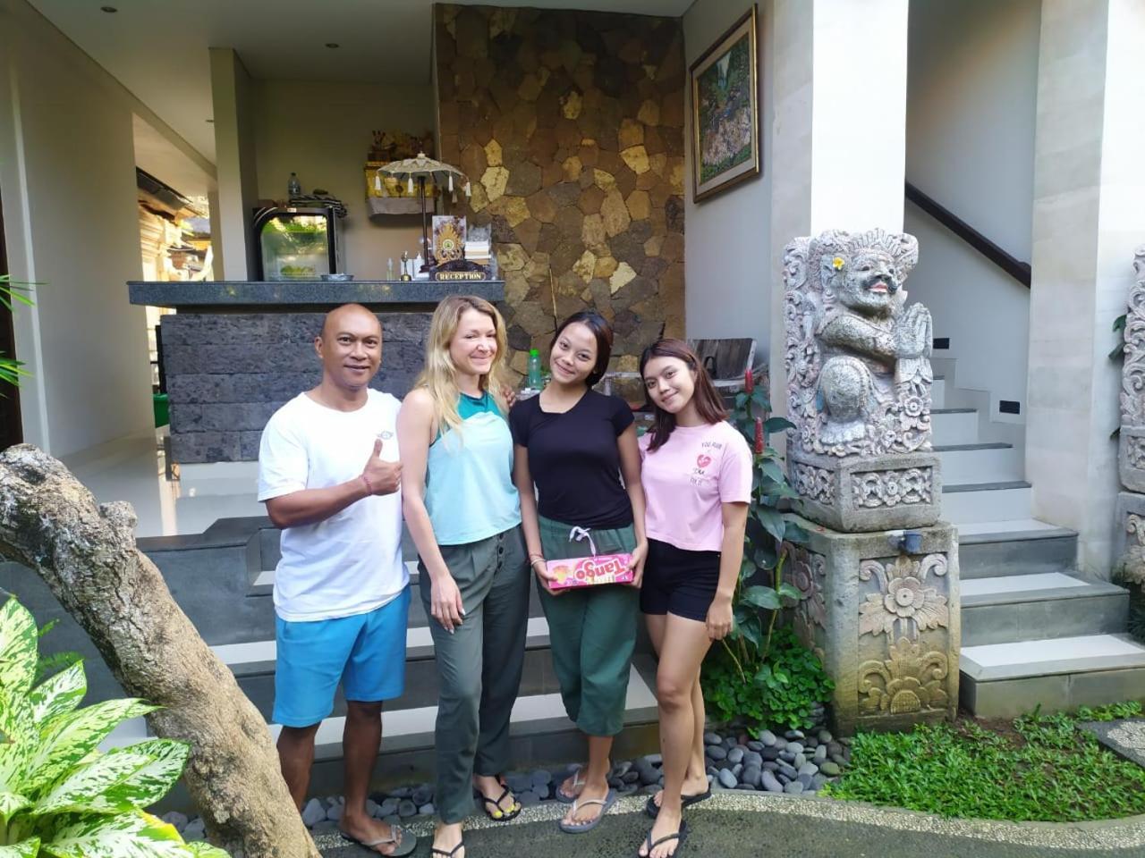 Threewin Homestay Убуд Екстериор снимка
